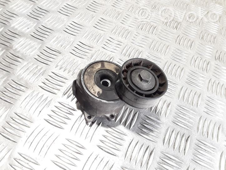 Opel Astra H Napinacz paska alternatora 