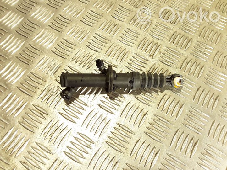 Renault Captur Clutch slave cylinder 306100642R