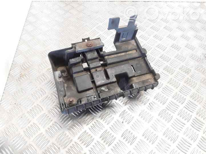 Opel Meriva A Battery tray 13167332