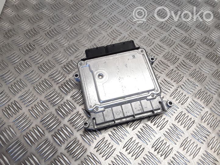 Hyundai i20 (PB PBT) Sterownik / Moduł ECU 3911003345