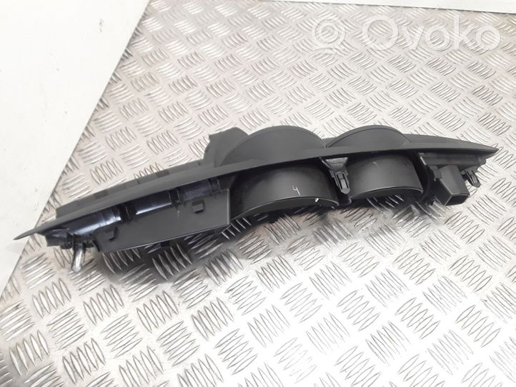 Toyota Verso Cornice cruscotto 554110F060