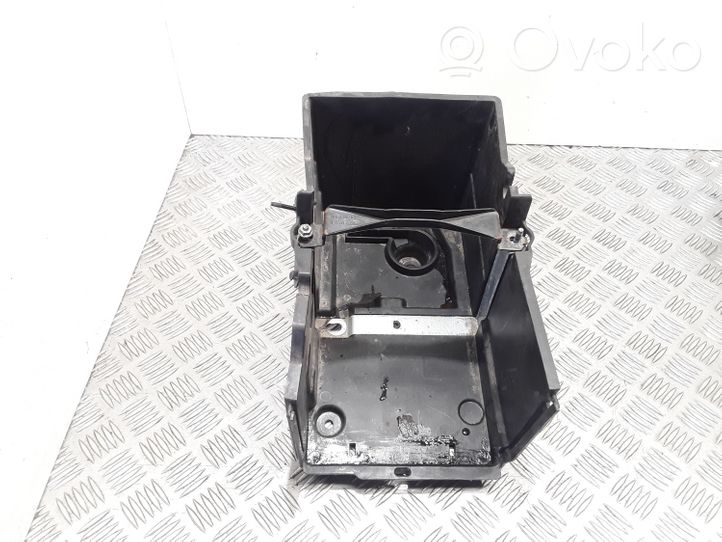 Ford Focus Support boîte de batterie AM5110723AB