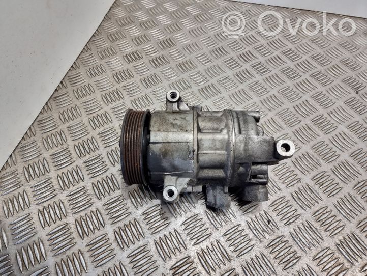 Volkswagen Touran III Ilmastointilaitteen kompressorin pumppu (A/C) 5Q0816803B