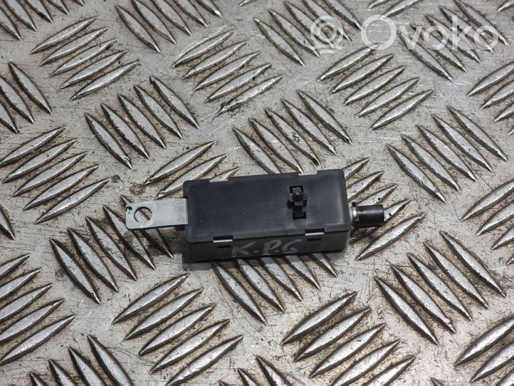 Ford S-MAX Antenas pastiprinātājs AM2T18C847EA