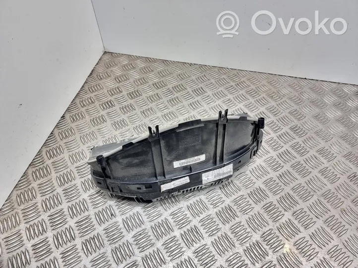 Mercedes-Benz E W212 Tachimetro (quadro strumenti) A2125400548