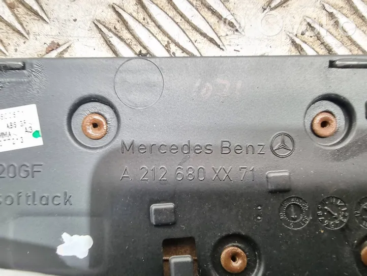 Mercedes-Benz E W212 Rivestimento del pannello A212680xx71