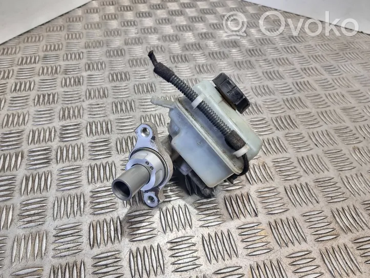 Opel Astra H Główny cylinder hamulca 32067271