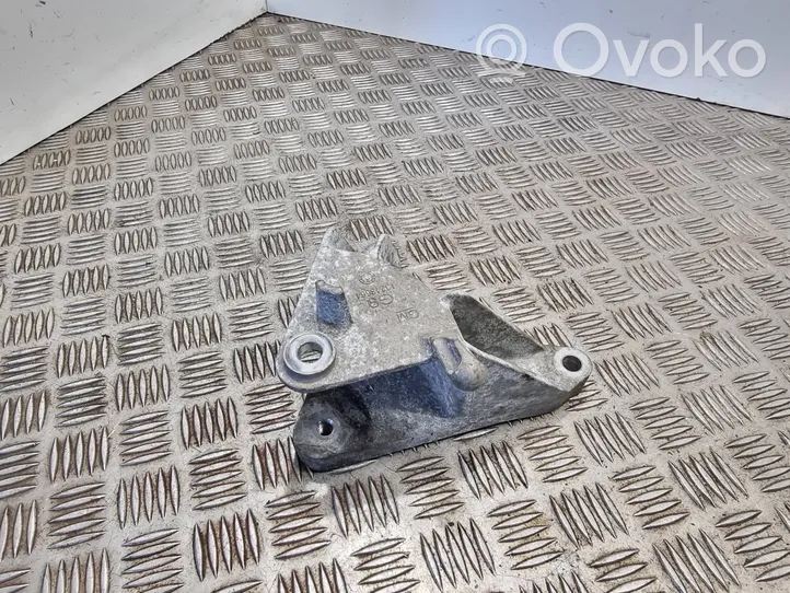 Opel Astra J Łapa / Mocowanie silnika 13248664