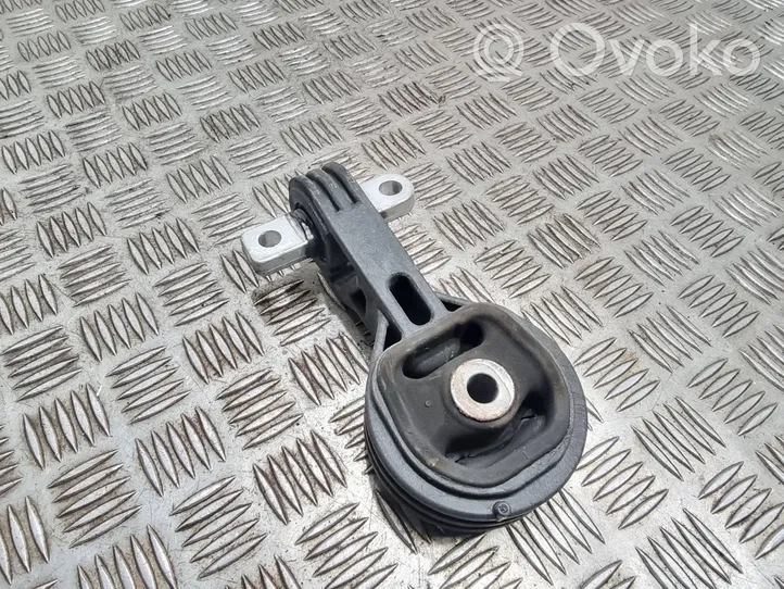 Honda CR-V Engine mount bracket 