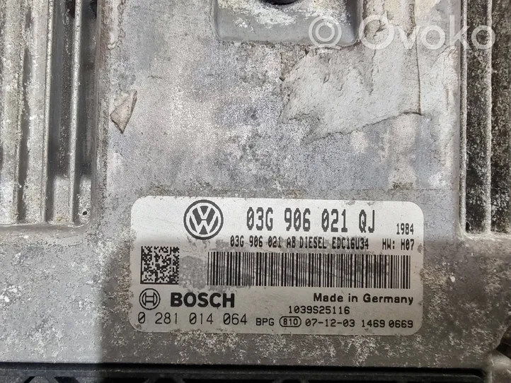 Volkswagen Golf V Moottorin ohjainlaite/moduuli 03G906021AB