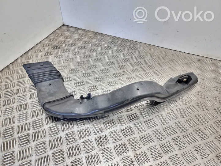 Ford C-MAX I Część rury dolotu powietrza 76899629