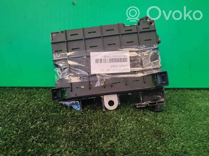 Peugeot 307 Module de fusibles 9646405180