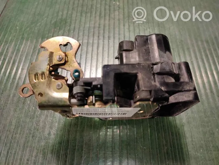 Chevrolet Lacetti Front door lock 