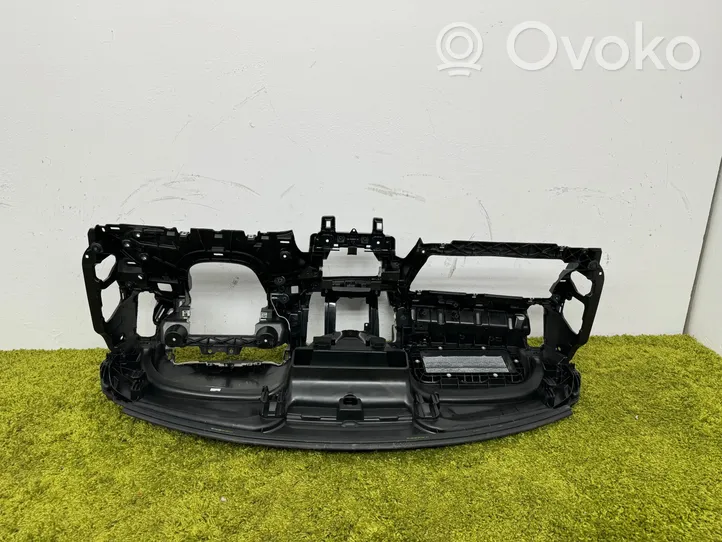 Volvo XC40 Dashboard 