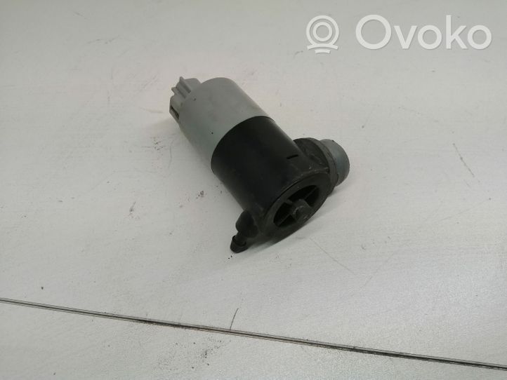 Toyota Avensis T250 Pompe lave-phares 30892