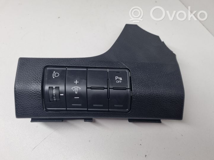 Hyundai i30 Interruttore di regolazione livello altezza dei fari 84730A6000