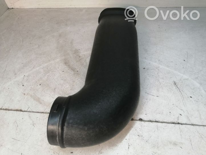 Hyundai i30 Parte del condotto di aspirazione dell'aria 28210A5820