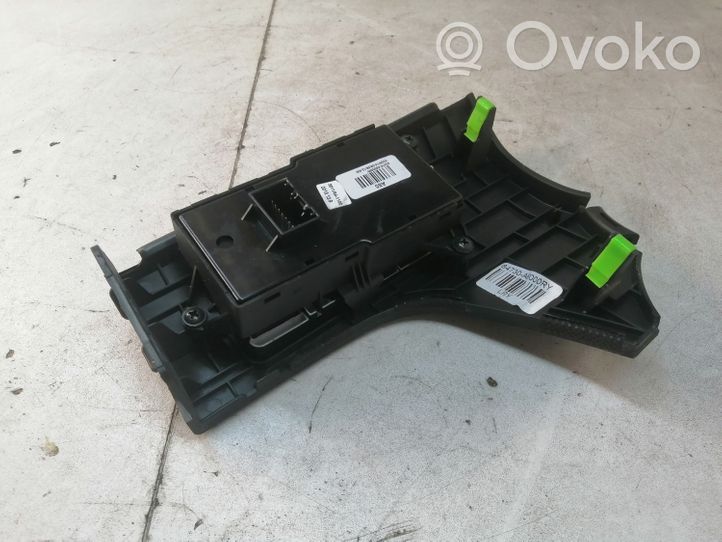 Hyundai i30 Other switches/knobs/shifts 84730A6000