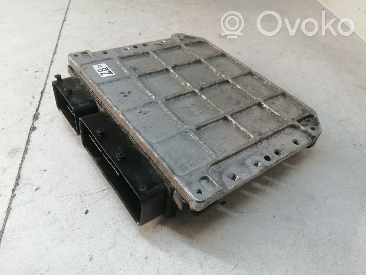 Toyota Prius+ (ZVW40) Variklio valdymo blokas 8966147850