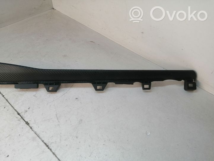 Toyota Auris E180 Kojelaudan hansikaslokeron lista 5541202430