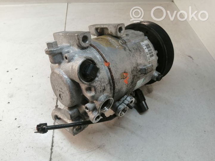 Hyundai i30 Ilmastointilaitteen kompressorin pumppu (A/C) F500JDCAE06