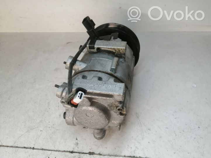 Hyundai i30 Ilmastointilaitteen kompressorin pumppu (A/C) F500JDCAE06