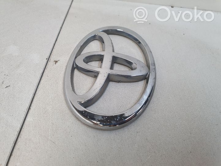 Toyota Prius (NHW20) Mostrina con logo/emblema della casa automobilistica 7533147020
