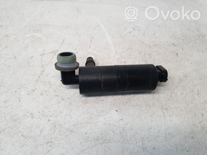 Toyota Avensis T250 Pompe de lave-glace de pare-brise 270208