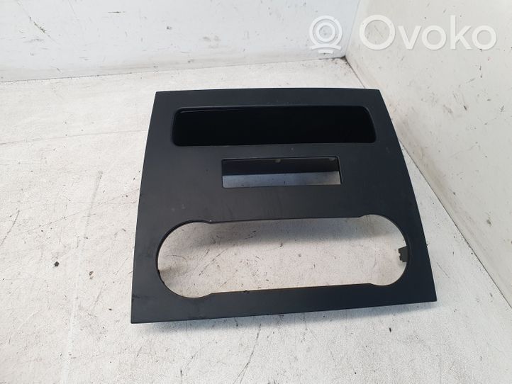 Mercedes-Benz E W211 Console centrale, commande chauffage/clim A1696802339