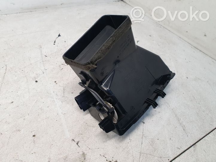 Mercedes-Benz Sprinter W901 W902 W903 W904 Copertura griglia di ventilazione cruscotto A9068300154