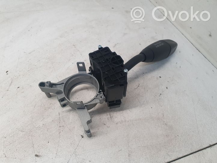 Mercedes-Benz Sprinter W901 W902 W903 W904 Suuntavilkun vipu A9065450310