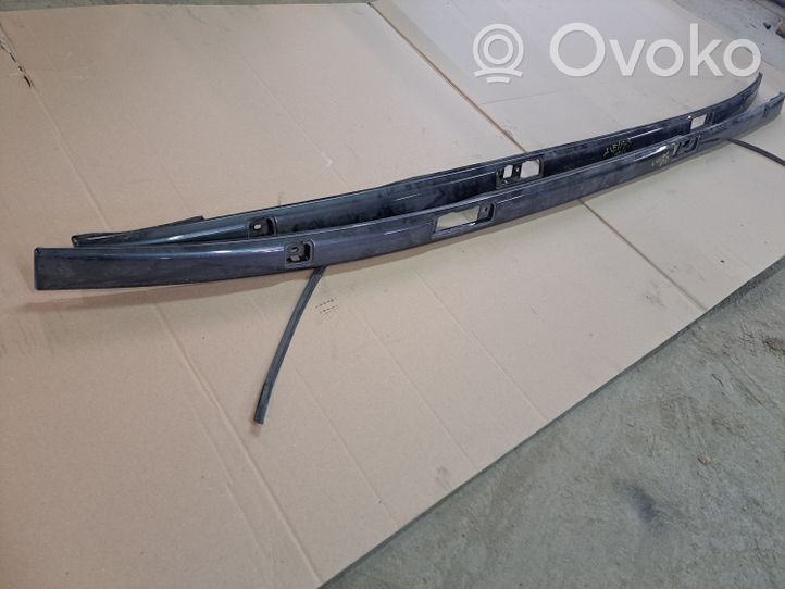 Toyota Avensis T270 Katon muotolistan suoja 7555105030