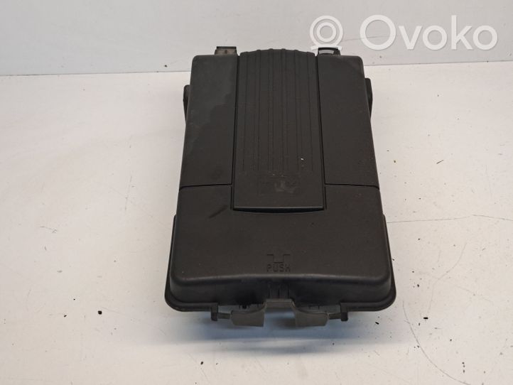 Volkswagen PASSAT B7 Couvercle de boîtier de batterie 33C091544