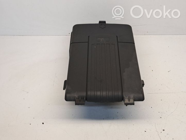 Volkswagen PASSAT B7 Coperchio/tappo della scatola vassoio della batteria 33C091544