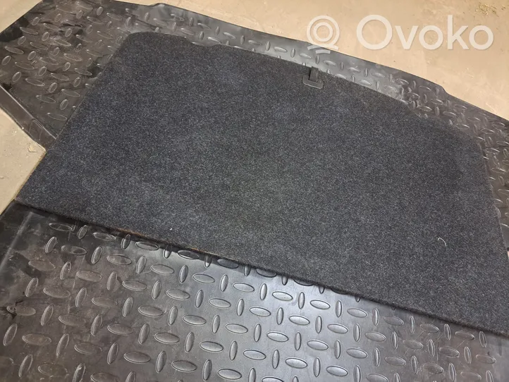 Toyota Auris E180 Doublure de coffre arrière, tapis de sol 5840102070