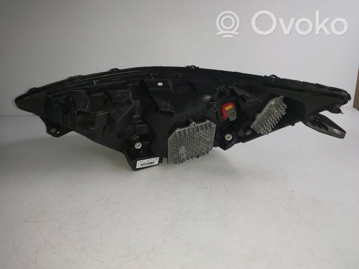 Iveco Daily 6th gen Lampa przednia 05802711800