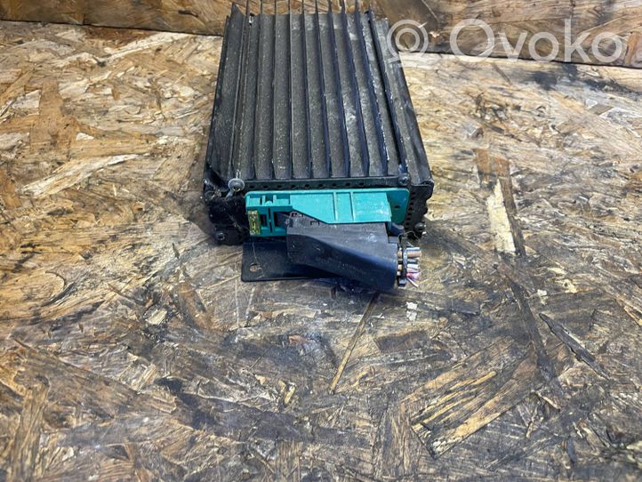 Mercedes-Benz E W210 Amplificatore 2108202789