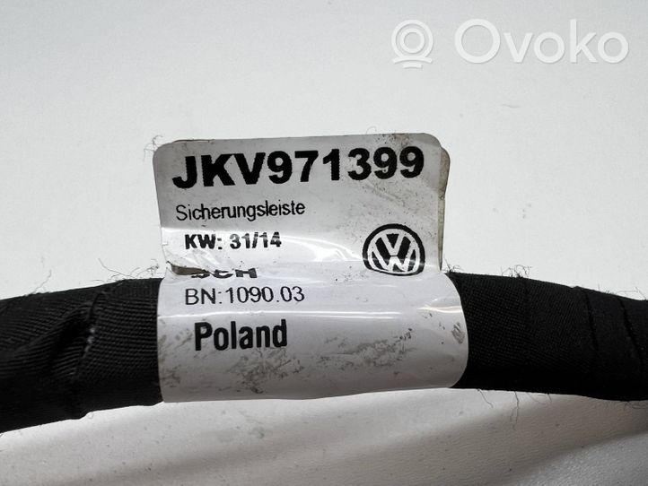 Volkswagen Touran II Boîte à fusibles relais JKV971399
