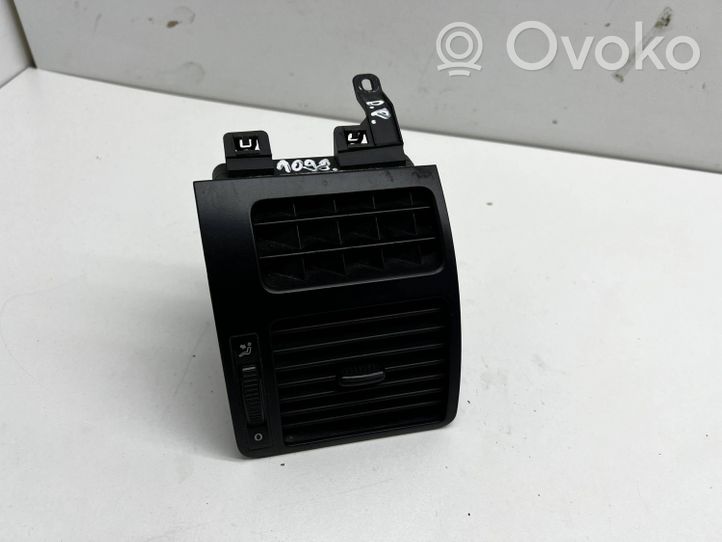 Volkswagen Touran I Copertura griglia di ventilazione laterale cruscotto 1T0819704B