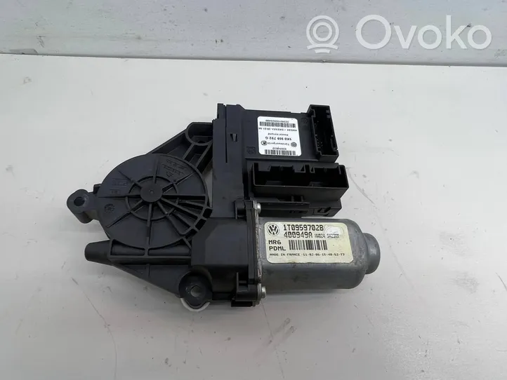 Volkswagen Touran I Front door window regulator motor 1K0959792G