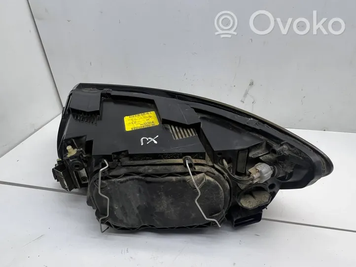 Volvo V50 Lampa przednia 30698649