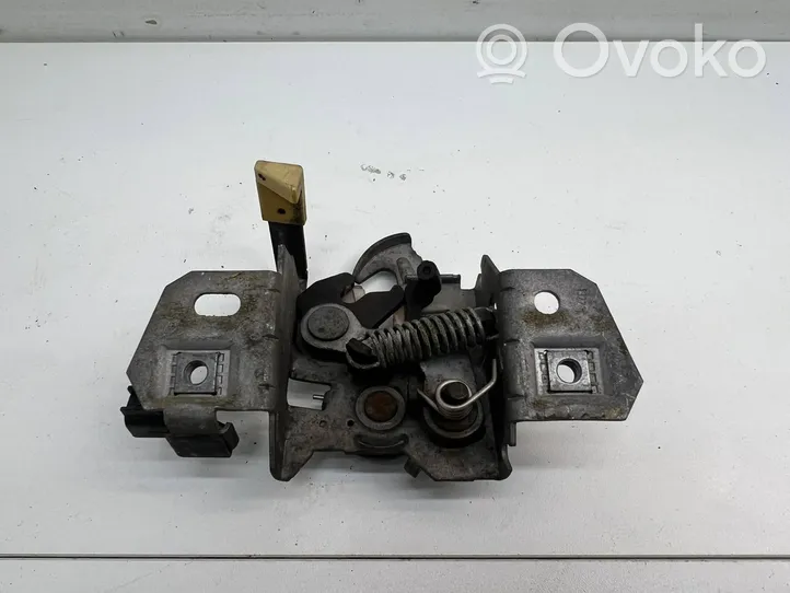 Volvo V50 Serrure de capot 30674772