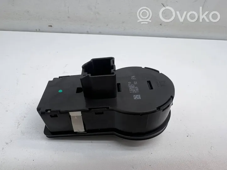 Opel Astra J Light switch 13268710