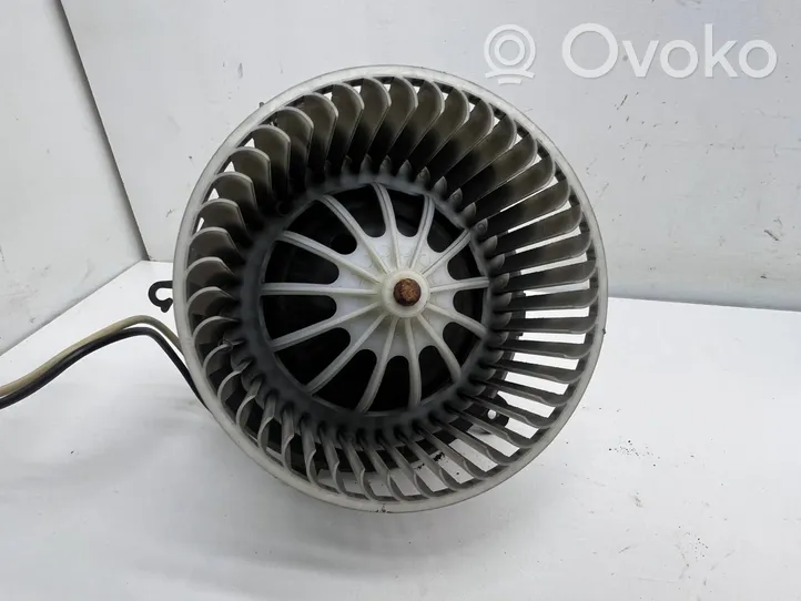 Opel Astra J Ventola riscaldamento/ventilatore abitacolo 25020140