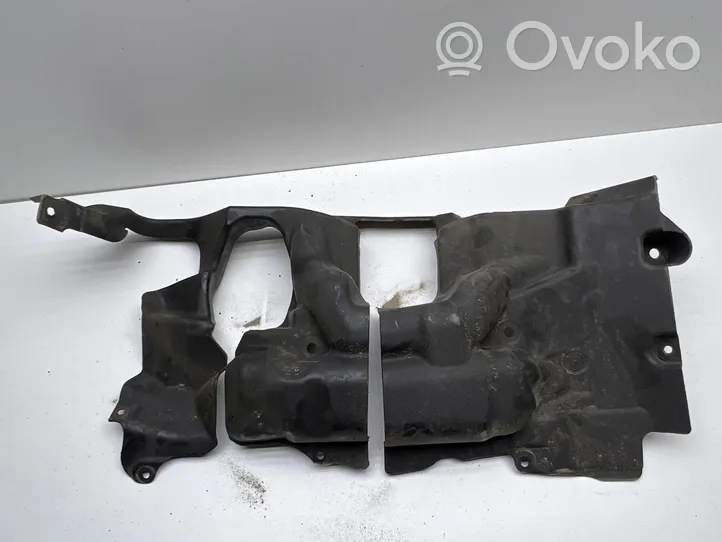 BMW 6 F12 F13 Couvre-soubassement avant 7185170