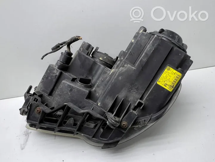 Volkswagen Cross Touran I Lampa przednia 1T1941006C