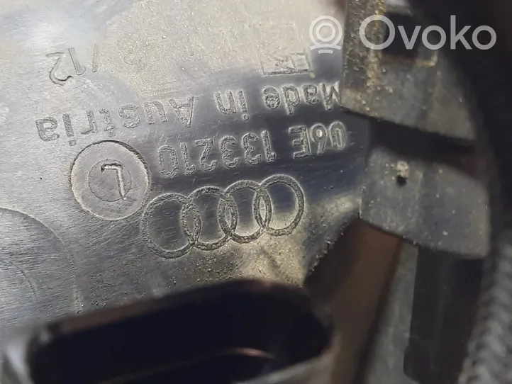 Audi A5 8T 8F Kolektor ssący 06E133210L