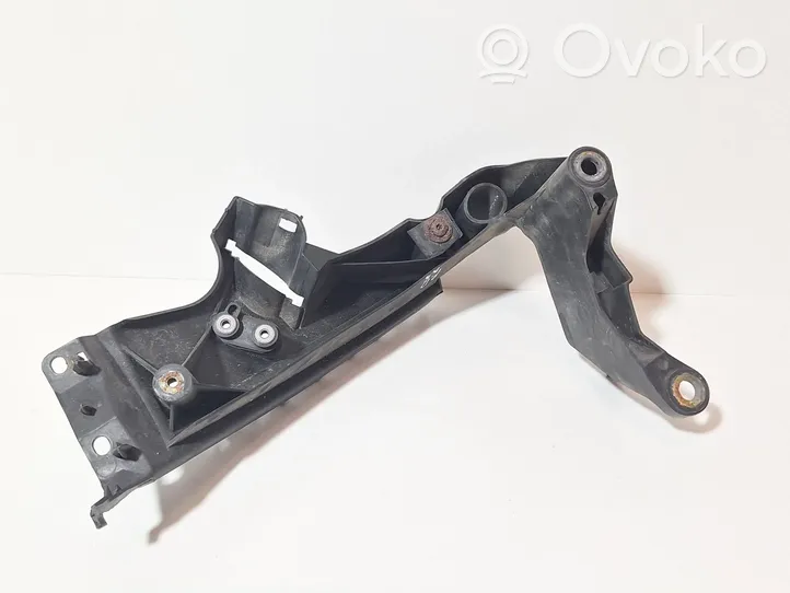 Audi A5 8T 8F Support phare frontale 8T0805608R