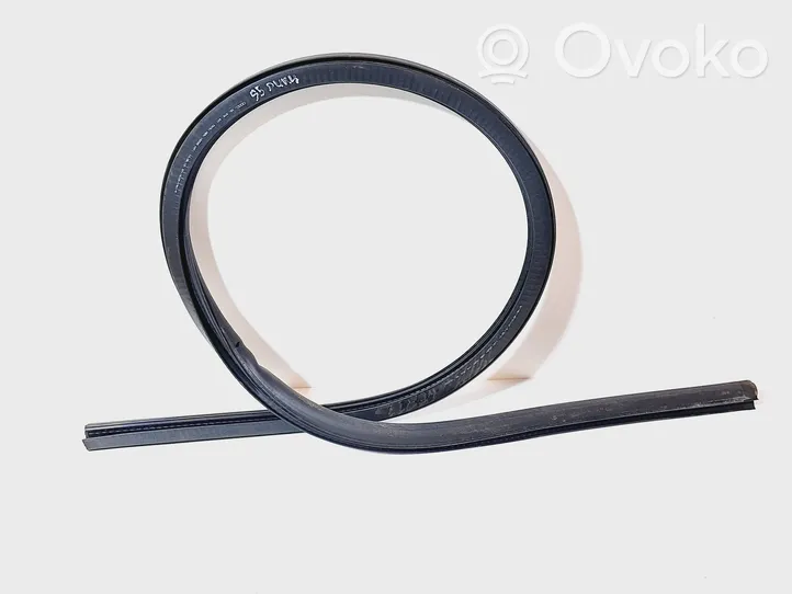 Audi S5 Front door rubber seal 8T0831707D