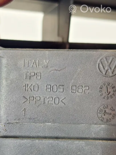 Volkswagen Golf V Ilmanoton kanavan osa 1K0805971C